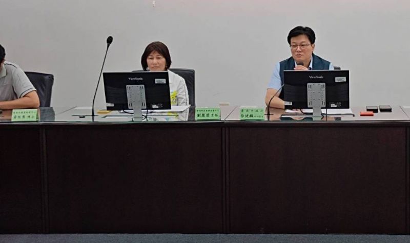 徐健麟副秘書長召開本土登革熱防治跨局處應變會議 徐健麟副秘書長召開本土登革熱防治跨局處應變會議